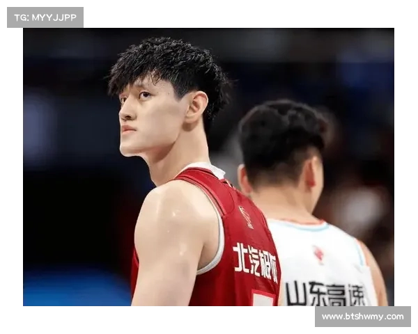 曾凡博 13 投 27 分 6 板再演首钢锋线杀招 美媒热议其 NBA 前景 曾凡博 13 投 27 分 6 板再演首钢锋线杀招 美媒热议其 NBA 前景